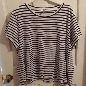 Short sleeve striped tee